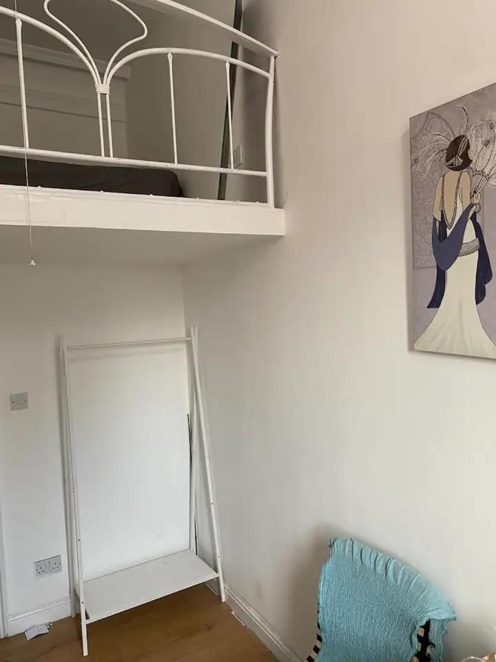 Large House In London's Trendiest Area Londra