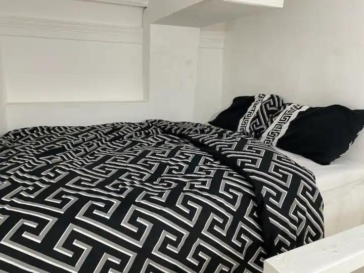 Large House In London's Trendiest Area Londra