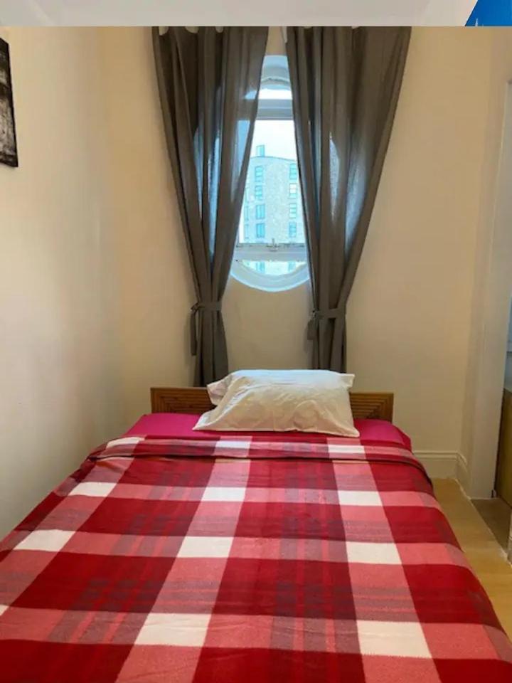 Large House In London's Trendiest Area Alloggio in famiglia